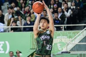 媒体人：杨瀚森、林葳先后被选中 无论如何走出去永远都不是坏事